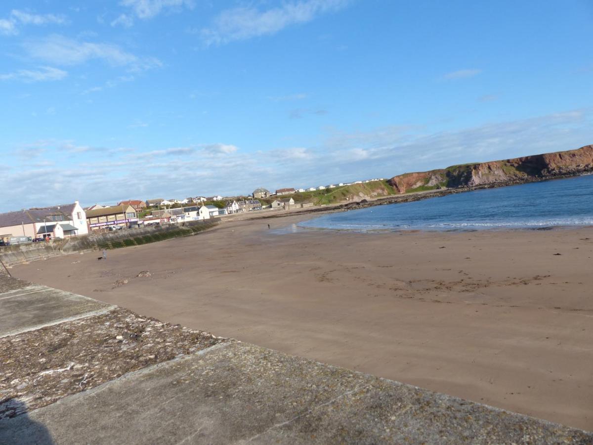 Relax In A 1 Bedroom Apartment Near A Country Pub Eyemouth Εξωτερικό φωτογραφία